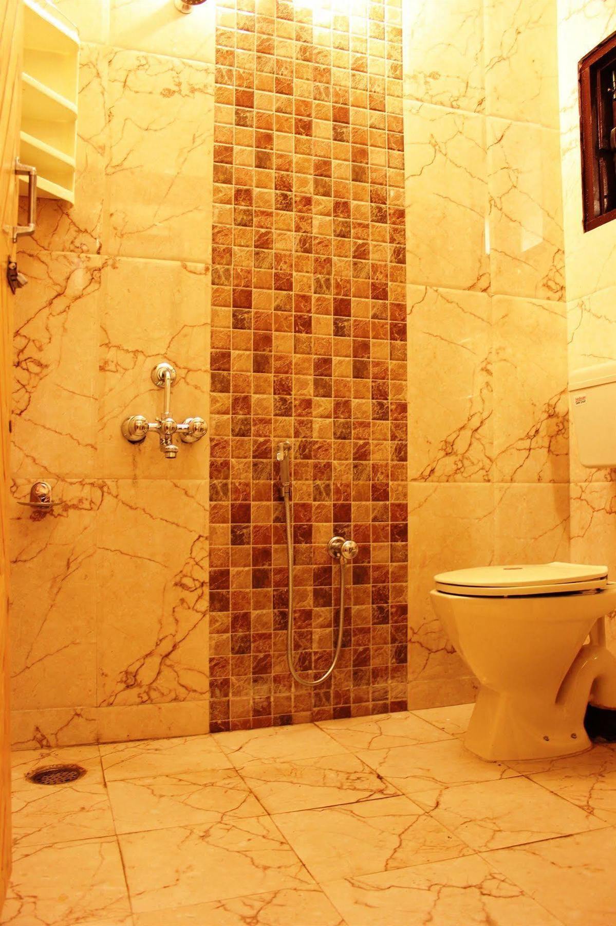 Hotel Walisons Resorts Srīnagar Kültér fotó