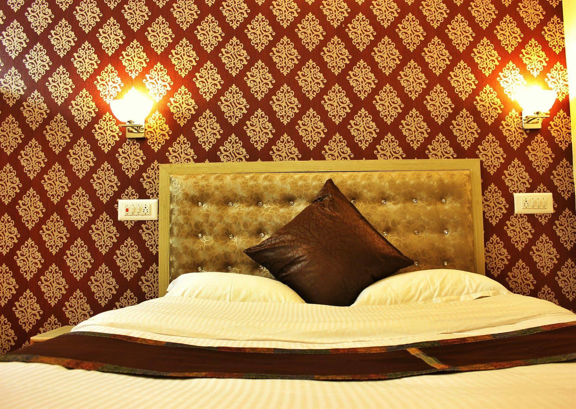 Hotel Walisons Resorts Srīnagar Kültér fotó