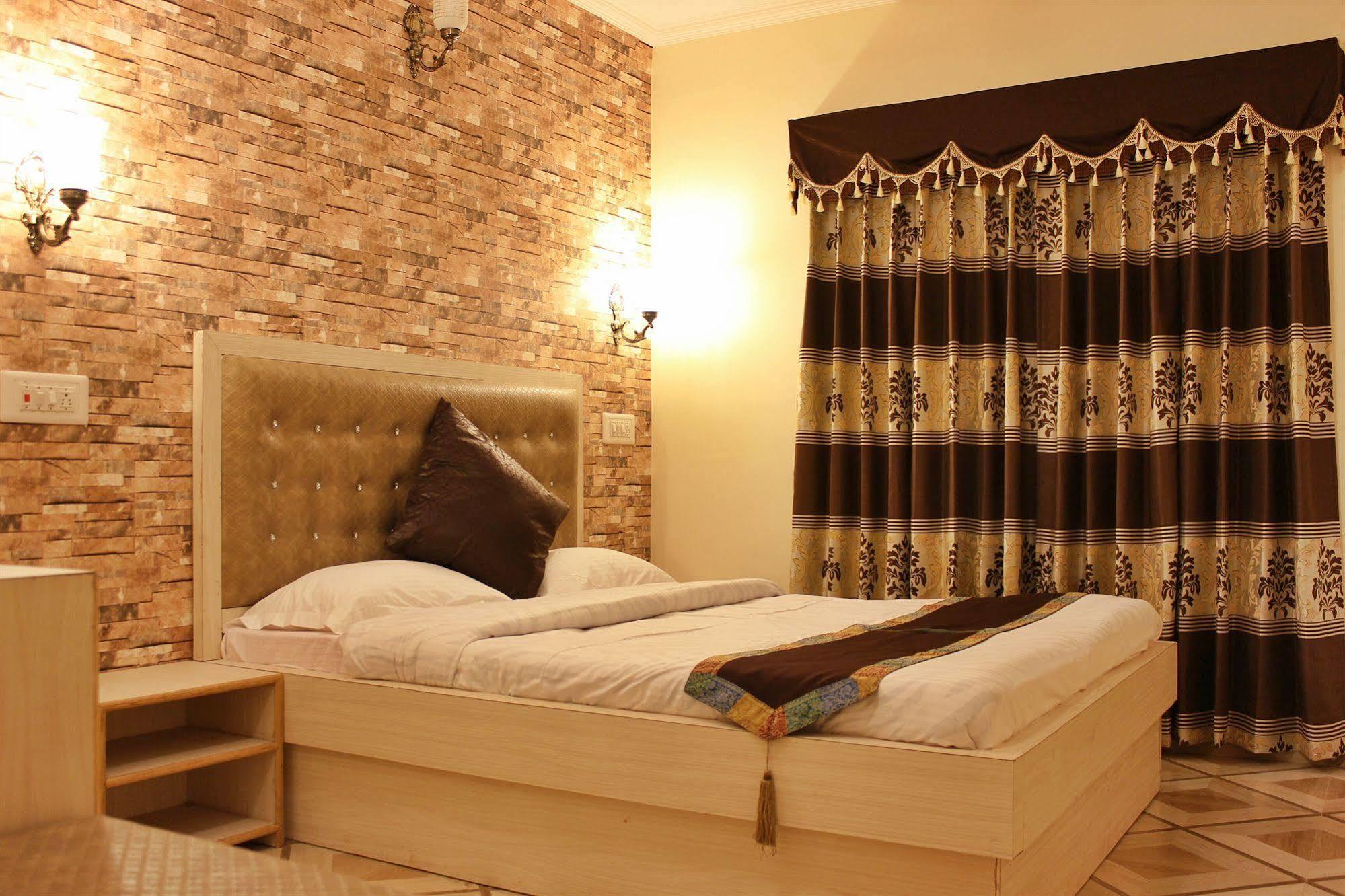 Hotel Walisons Resorts Srīnagar Kültér fotó